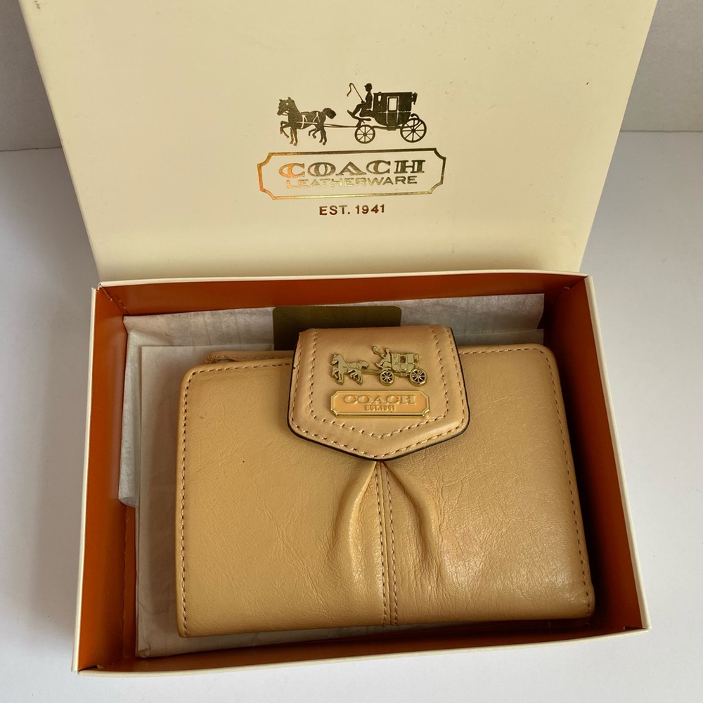 New Coach wallet